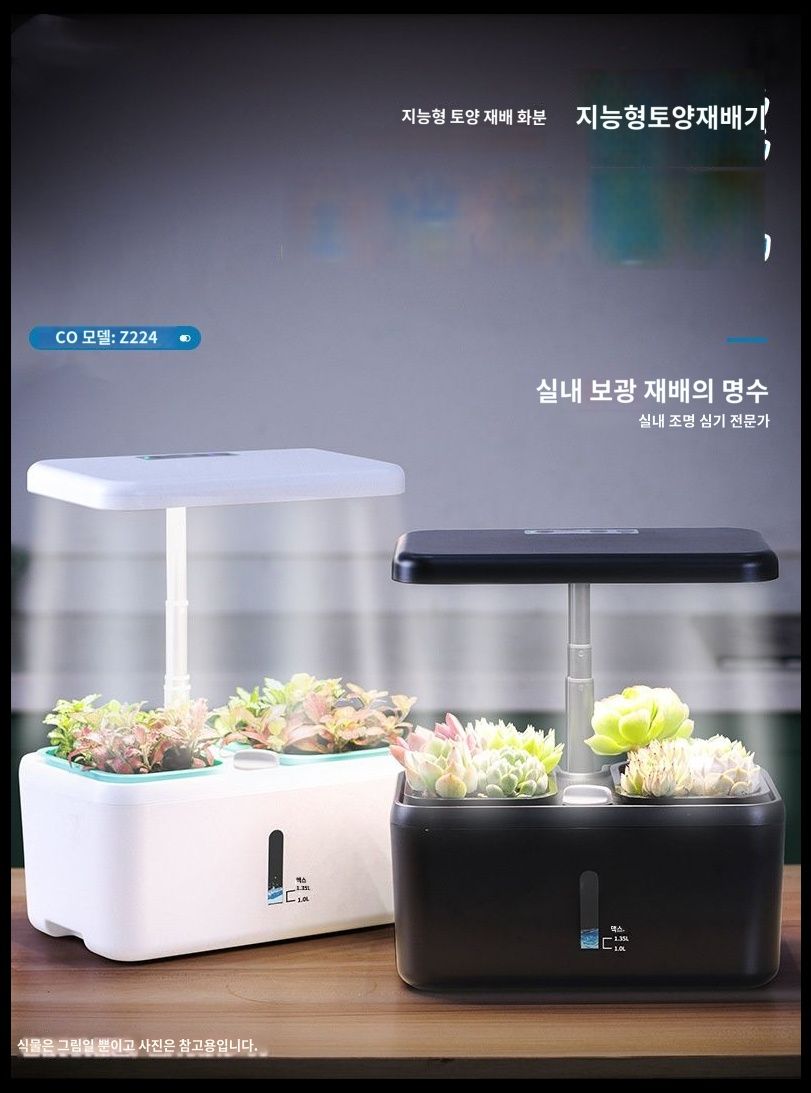 2020년에 했던 격리 프로젝트 끝냈다! 3살짜리 애기를 위해 놀이집을 지었어. 8x8 사이즈에 아래쪽에는 파워 휠이랑 장난감 넣는  창고로 쓰는 작은 헛간 문 달린 차고도 만들었지. 파워 휠 충전하려고 연장선 꽂는 거 싫어서 20암페어 회로도 넣었어. :  r/woodworking, image size:811x1093
