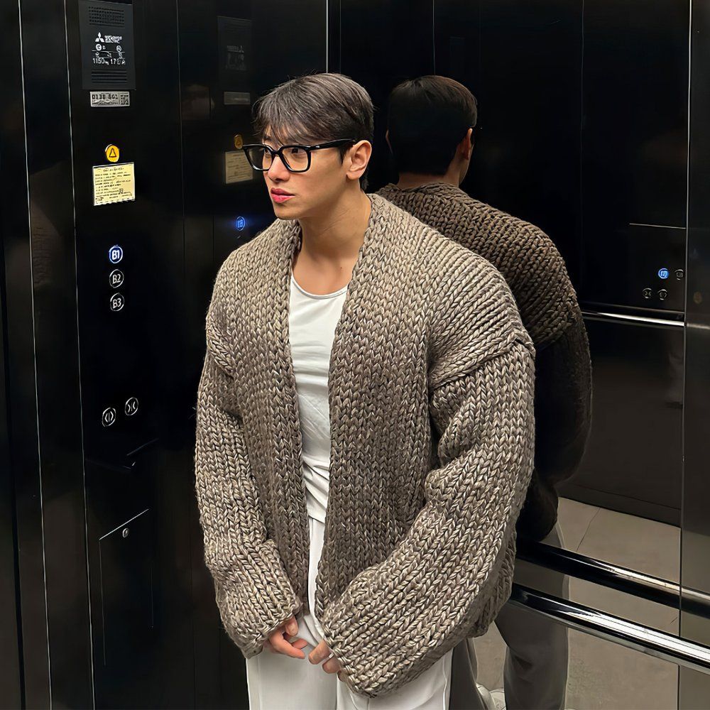 남성용 오버핏 니트 가디건 간절기 테일리룩